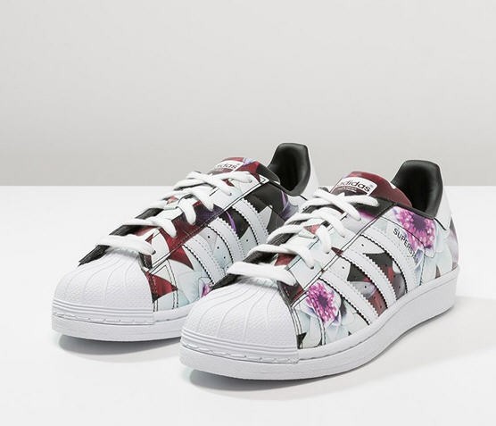 adidas superstar a fleur